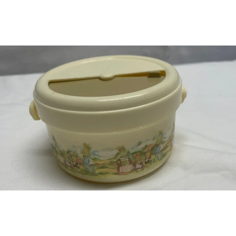 Toddler Travel Slide Snack Container Holder Bunnies Bunny with Handle Vintage